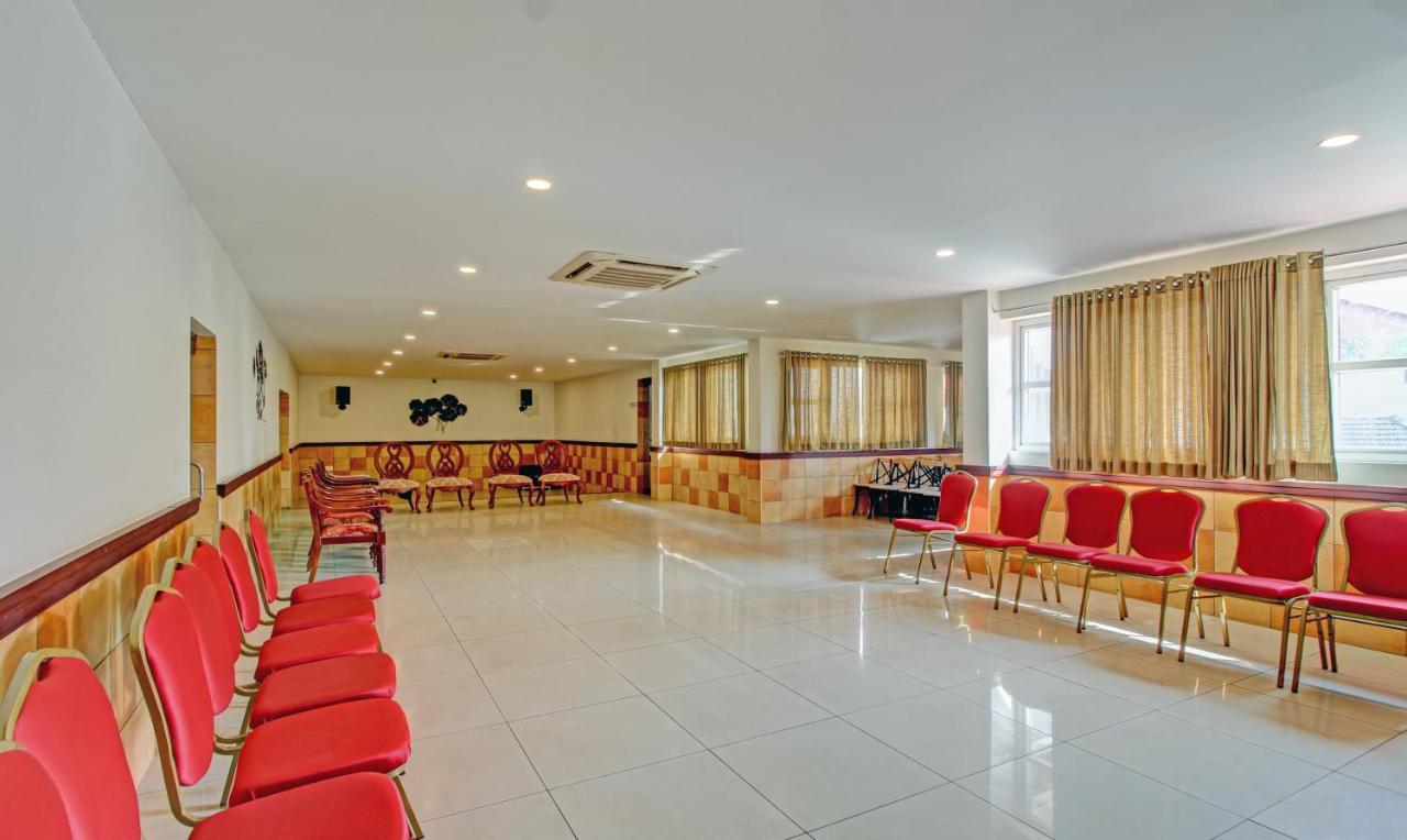 Treebo Prince Kottayam Ngoại thất bức ảnh