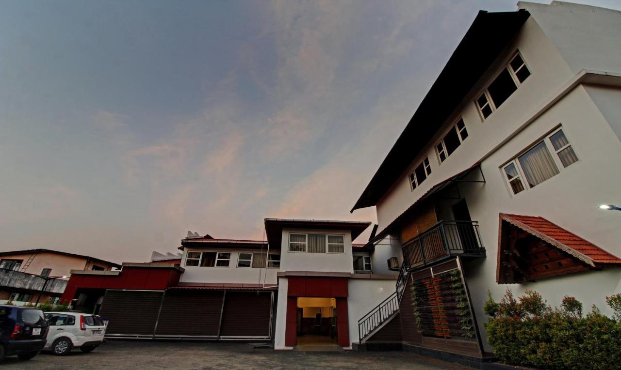 Treebo Prince Hotel Kottayam Ngoại thất bức ảnh